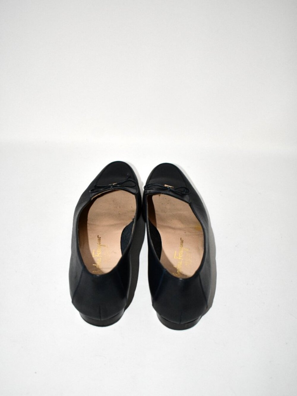 Salvatore Ferragamo Navy Leather Loafers Women's Size 10.5A Bow Accent Made in I - Picture 7 of 10